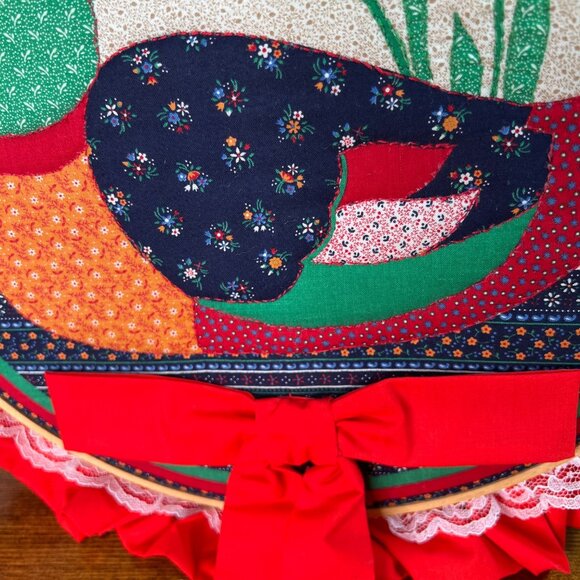 Handmade Duck Embroidered & Appliqué Wall Hanging Red Ruffle Lace Trim 16" Dia - Picture 6 of 8